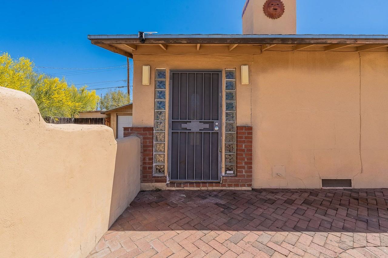 3118 N Santa Rita Ave - Photo 6 of 44