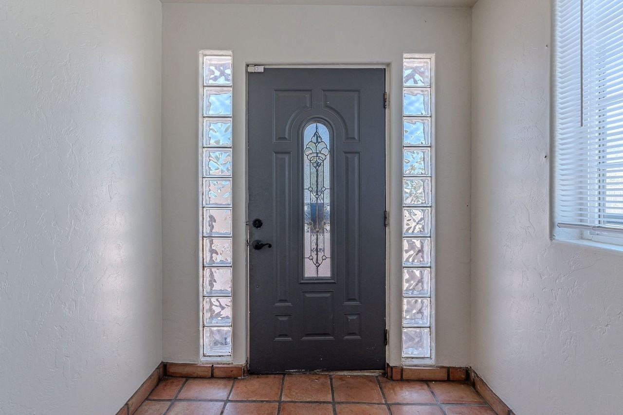 3118 N Santa Rita Ave - Photo 7 of 44