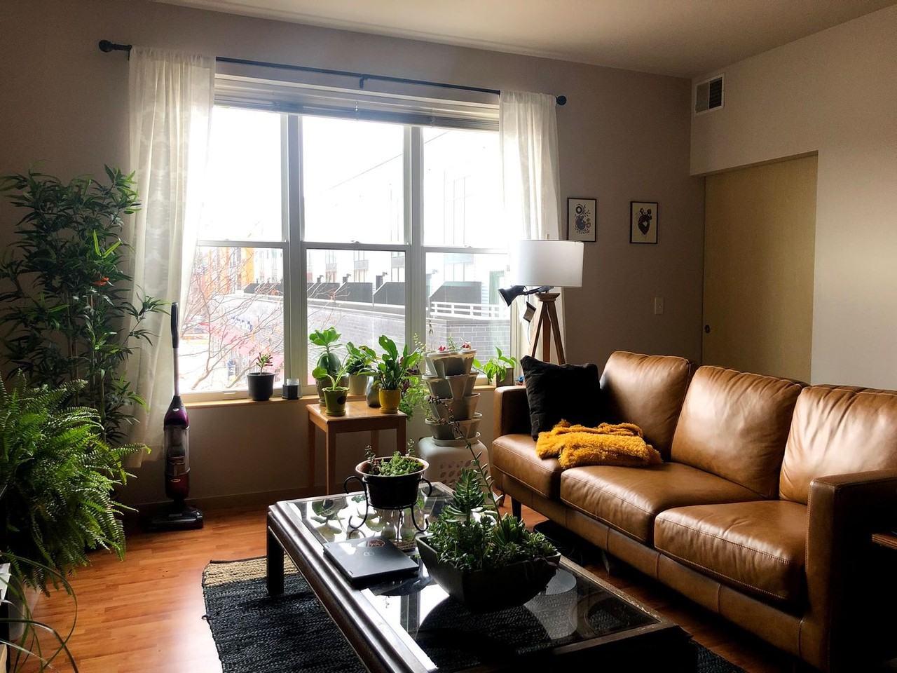 315 Riverfront Terrace - Photo 3 of 9