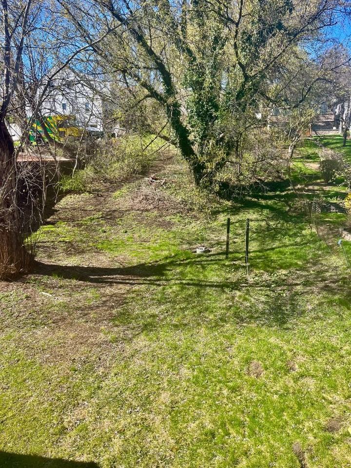 311 E Howard St - Photo 6 of 6