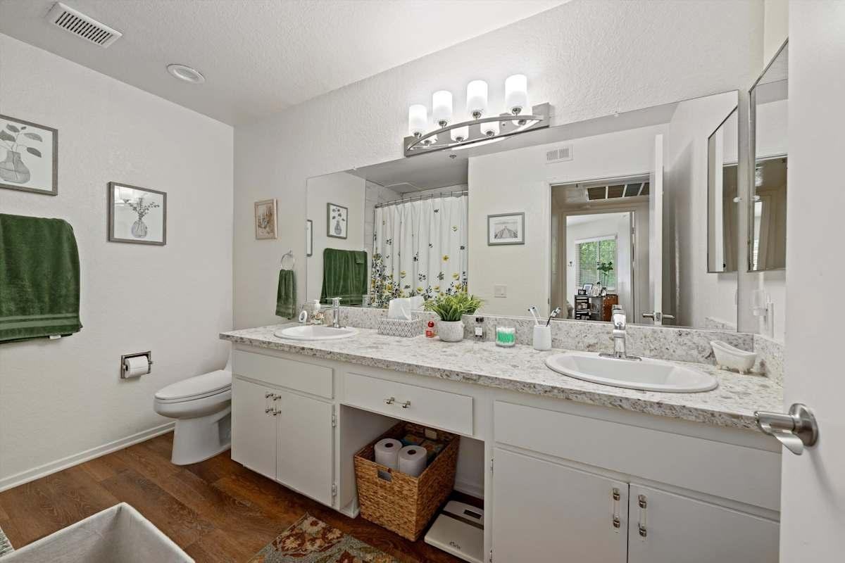 1333 S Belardo Rd - Photo 2 of 40