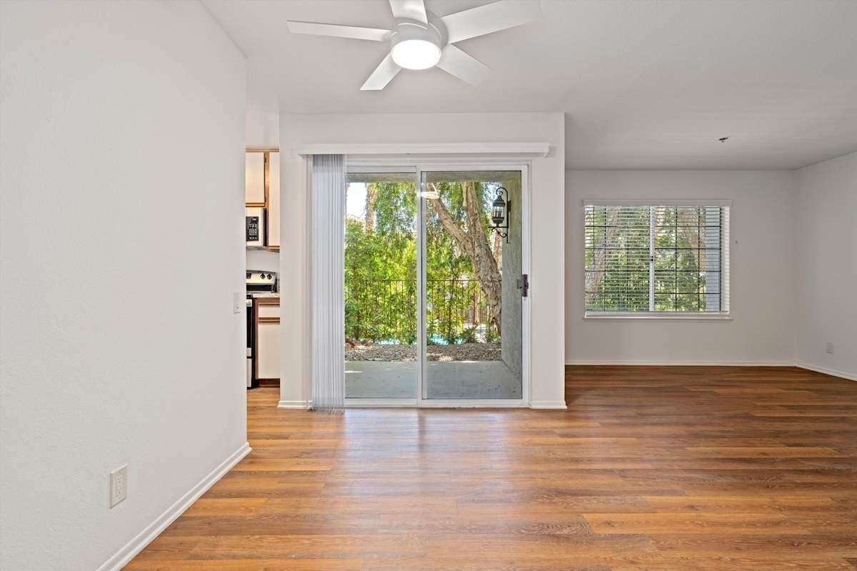 1333 S Belardo Rd - Photo 4 of 40