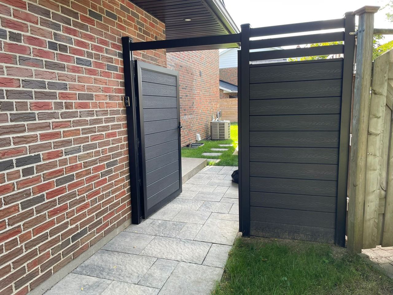 34 Gablehurst Crescent - Photo 3 of 15
