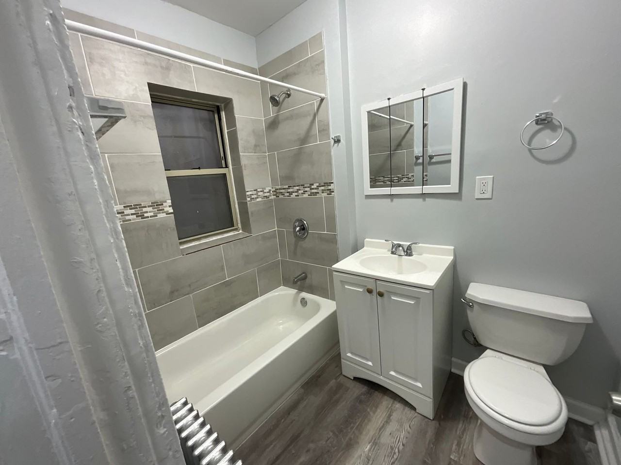 6600 S Ingleside - Photo 2 of 17