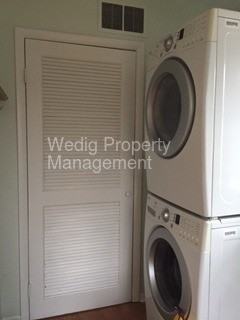 207 S Locust St - Photo 2 of 12