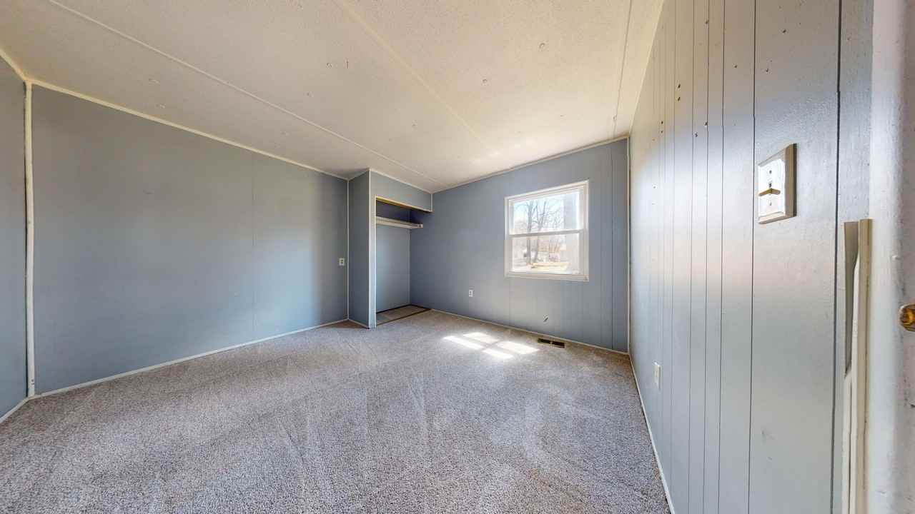 372 Home Ave - Photo 7 of 13