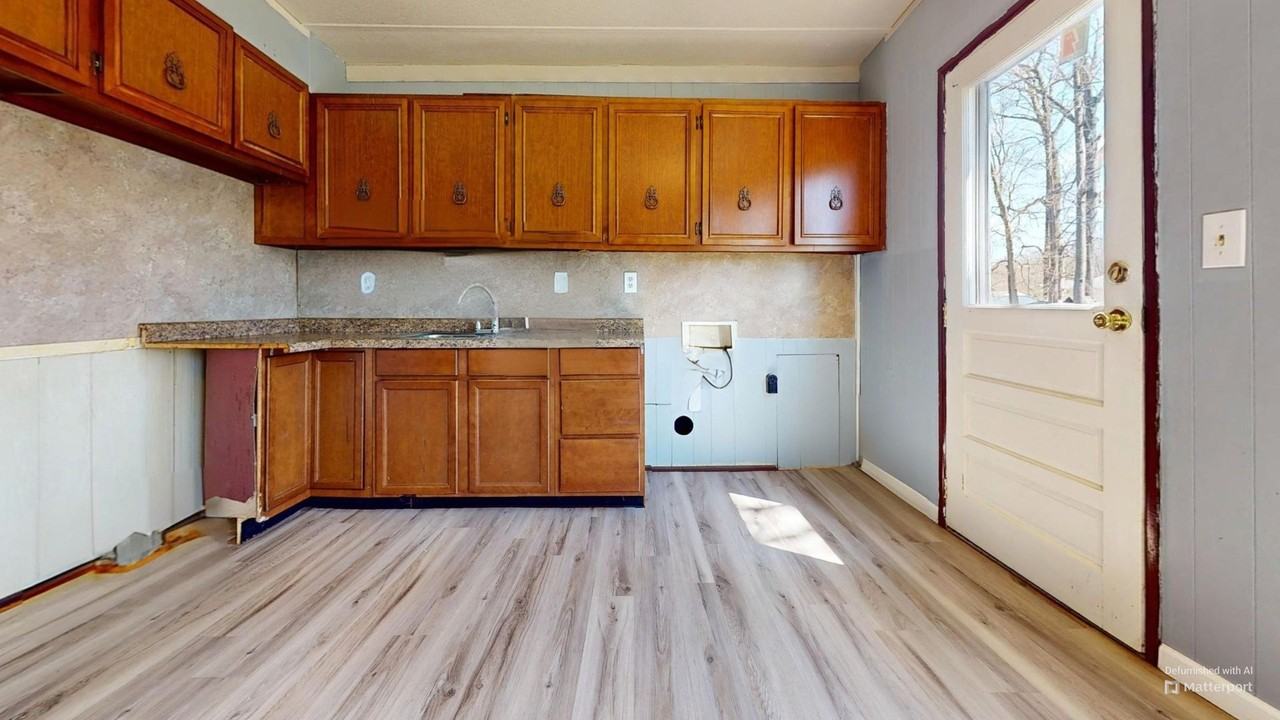 372 Home Ave - Photo 4 of 13