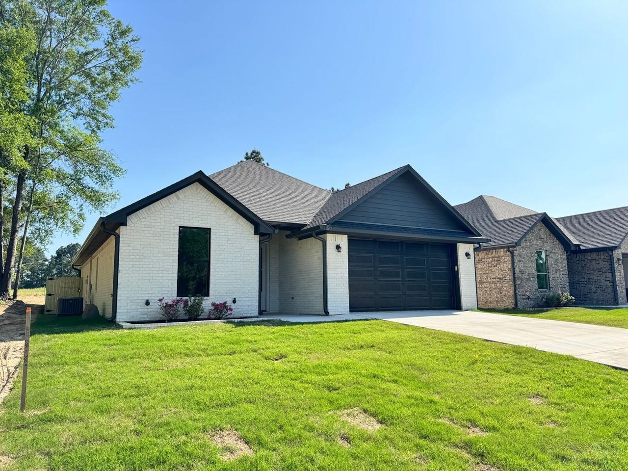11201 County Road 166 - Photo 2 of 35