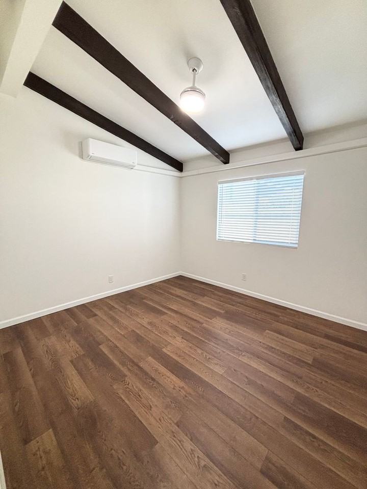 1636 W Pine Ave - Photo 7 of 12