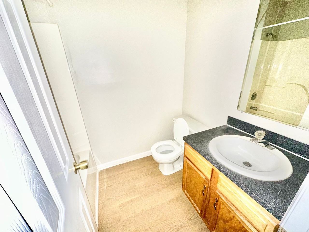 775 Willowbrook Ave - Photo 5 of 9