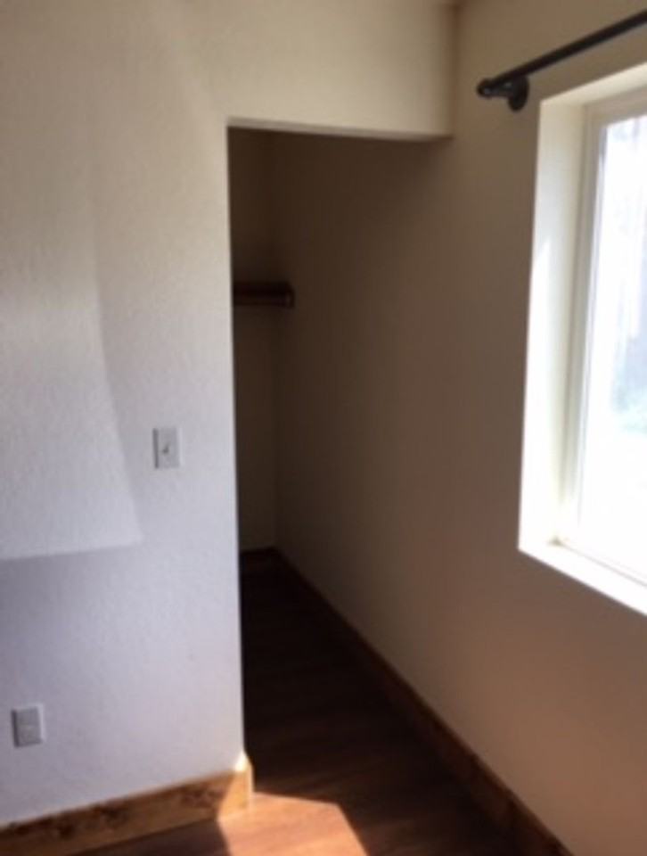 932 Saint Joe St - Photo 2 of 9