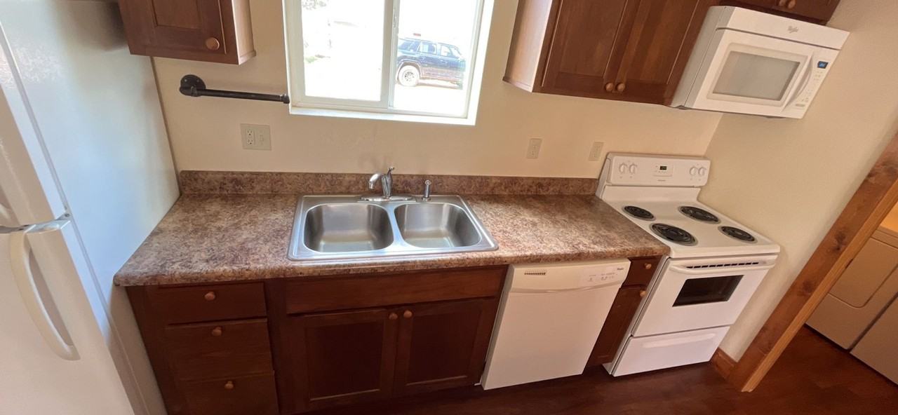 932 Saint Joe St - Photo 3 of 8