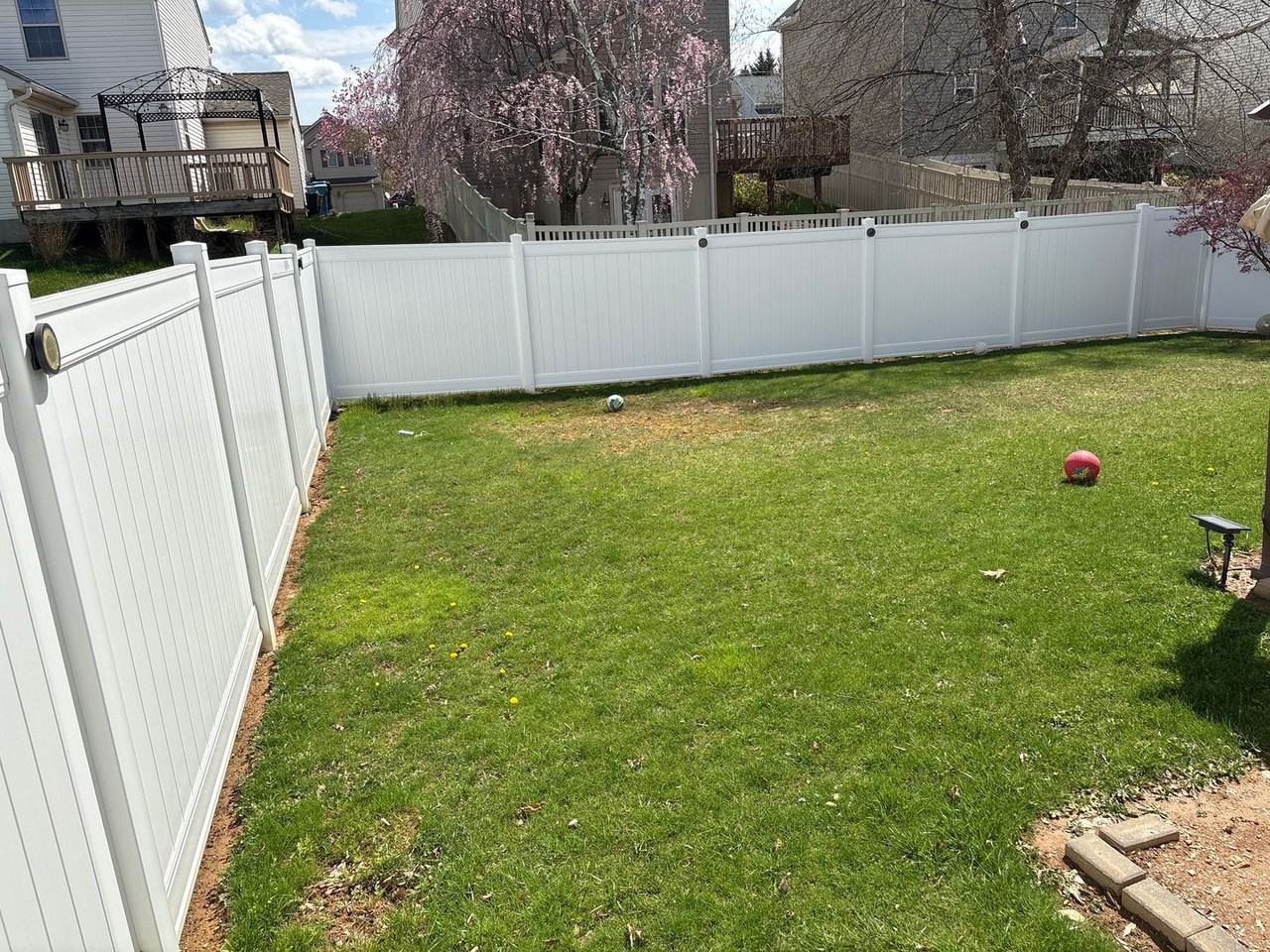 720 Strayer Dr - Photo 5 of 36