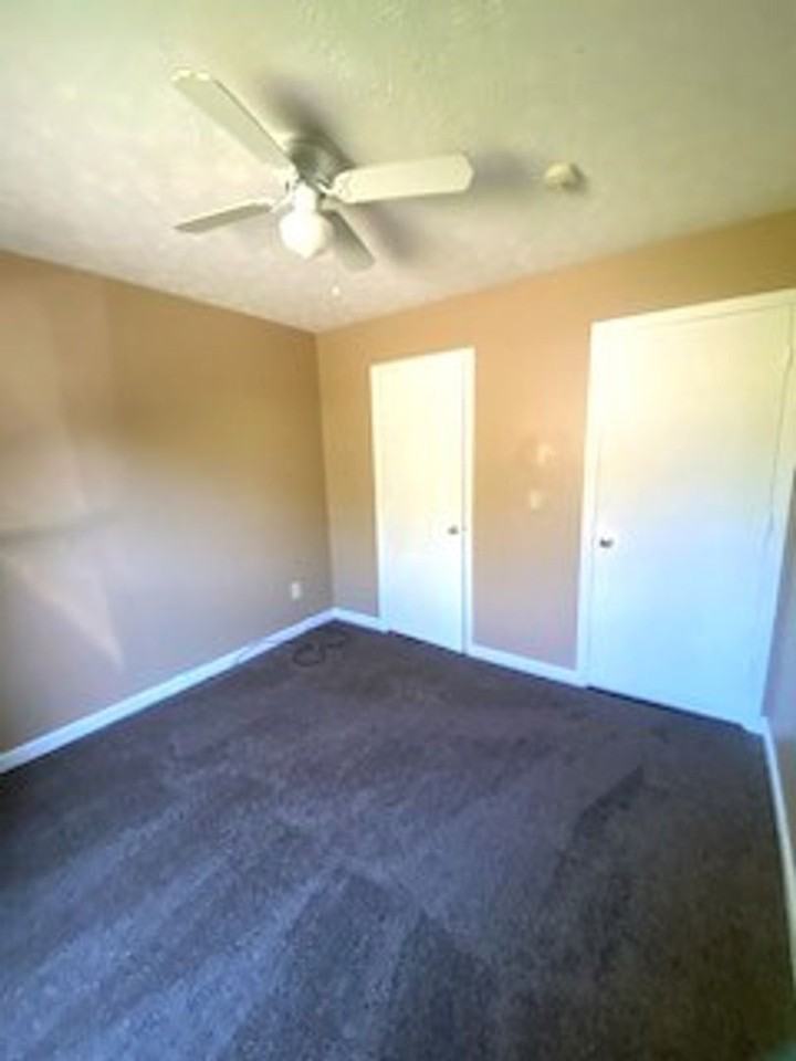 6674 Foxdale Dr - Photo 6 of 13