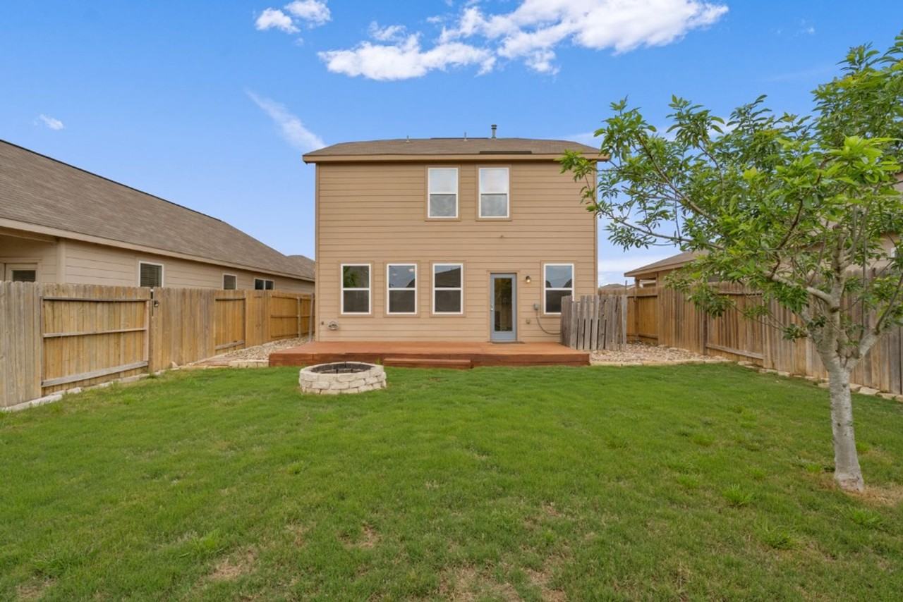 1445 Treeta Trl - Photo 4 of 28