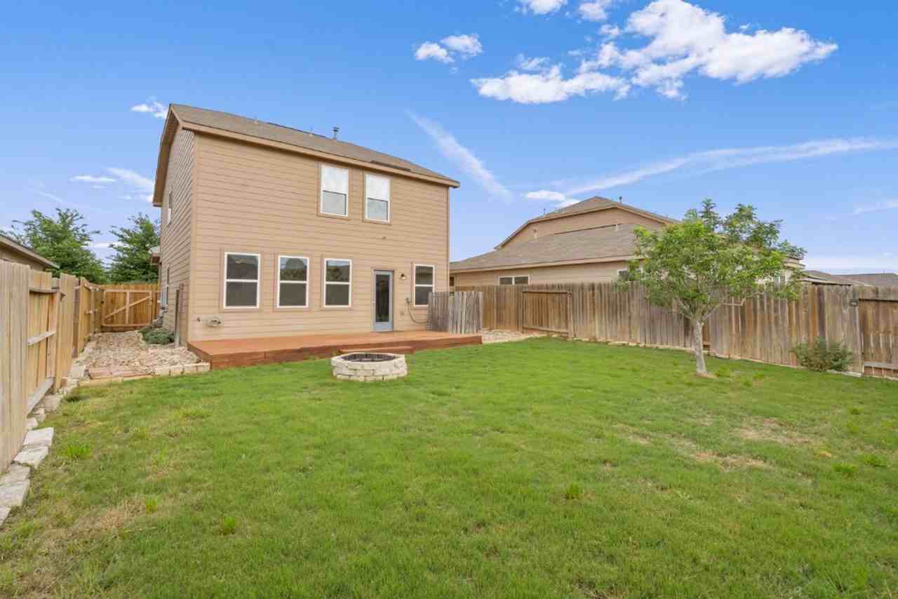 1445 Treeta Trl - Photo 5 of 28
