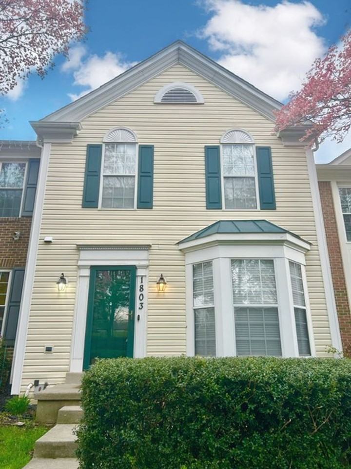 1803 Staley Manor Dr - Photo 2 of 50