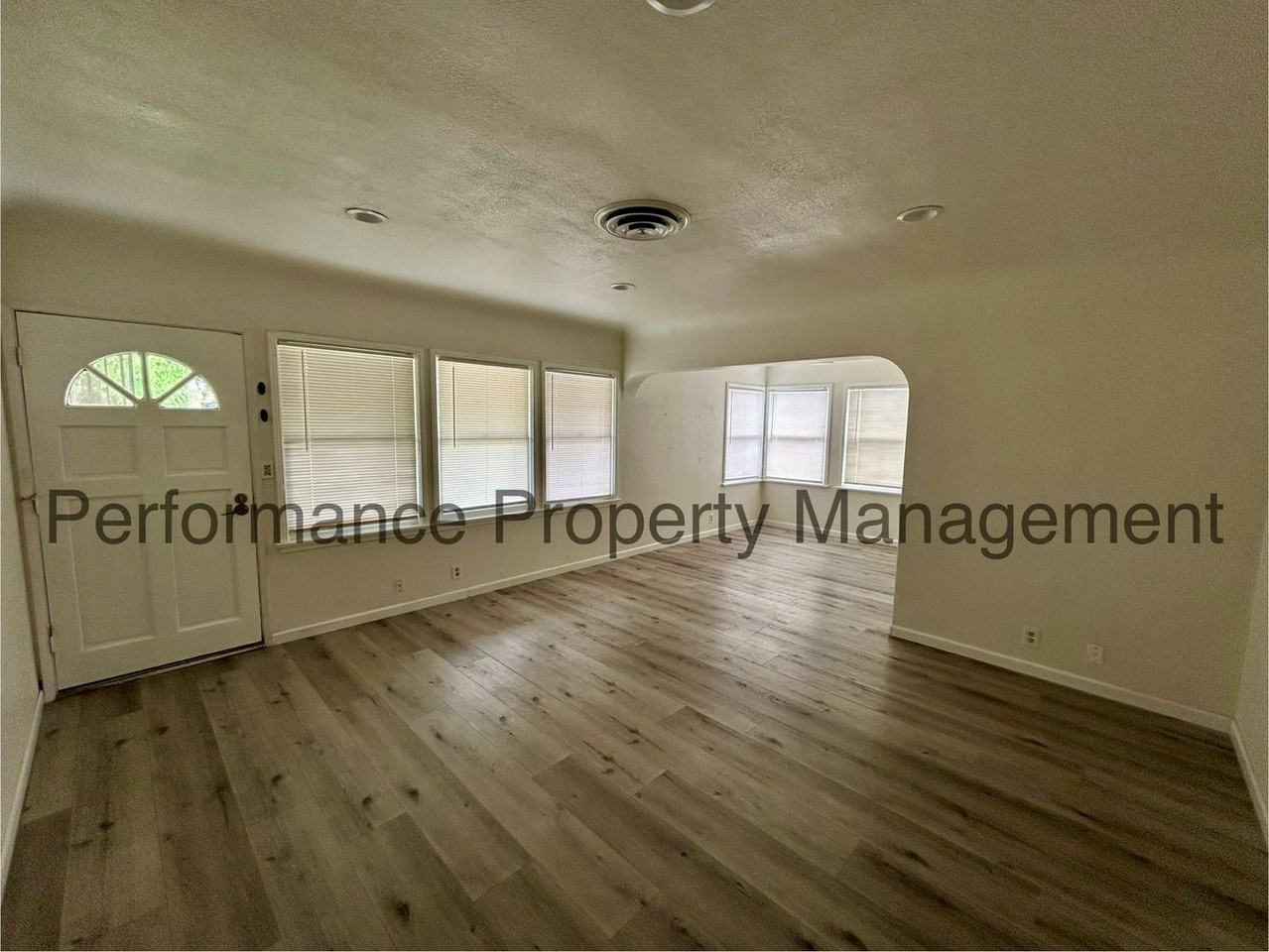 2520 Loma Linda Dr - Photo 3 of 16