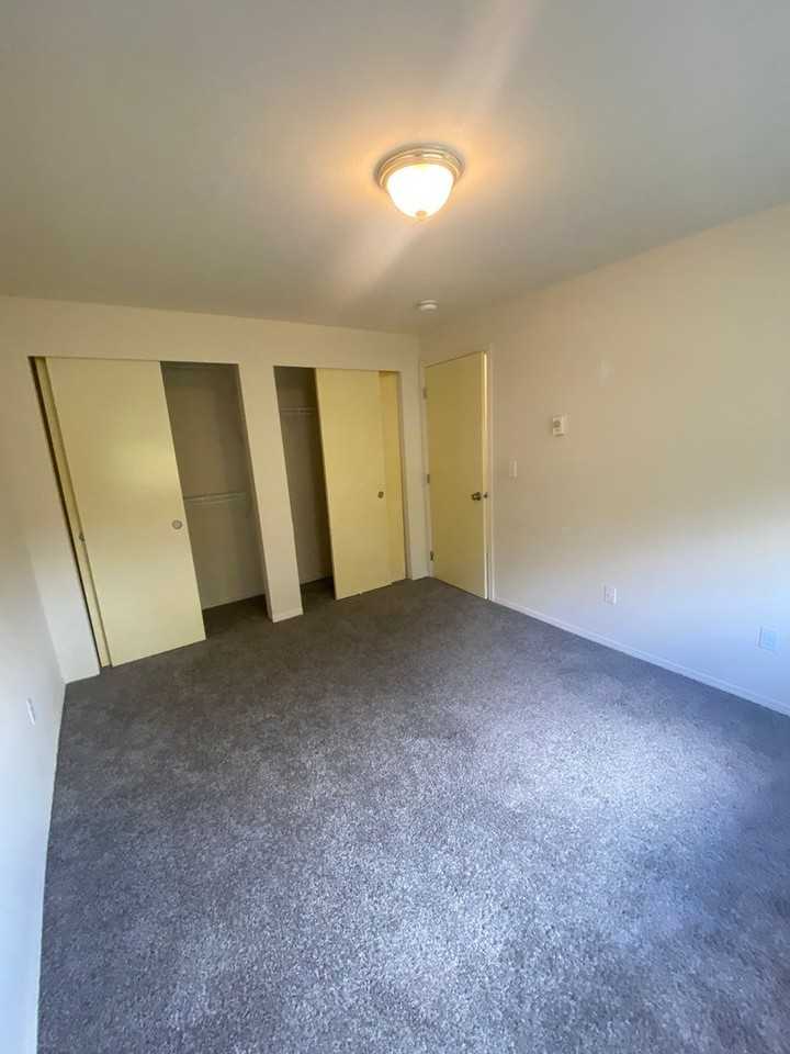 16887 167th Ave Se - Photo 7 of 13