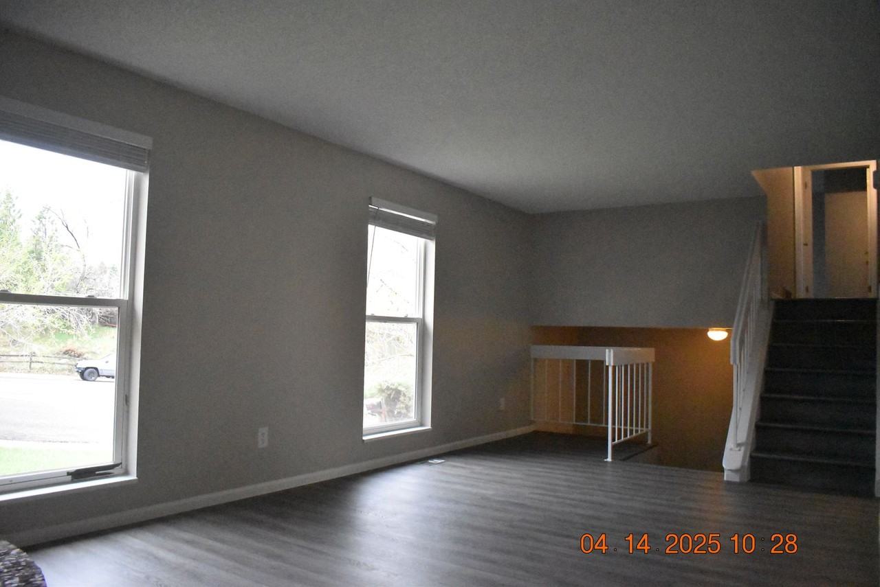 7538 S Holland Ct - Photo 2 of 14