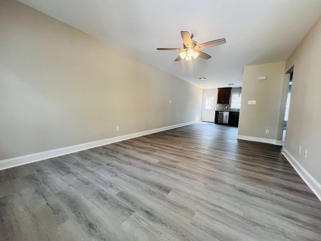 519 N 1st Ave - Photo 2 of 10