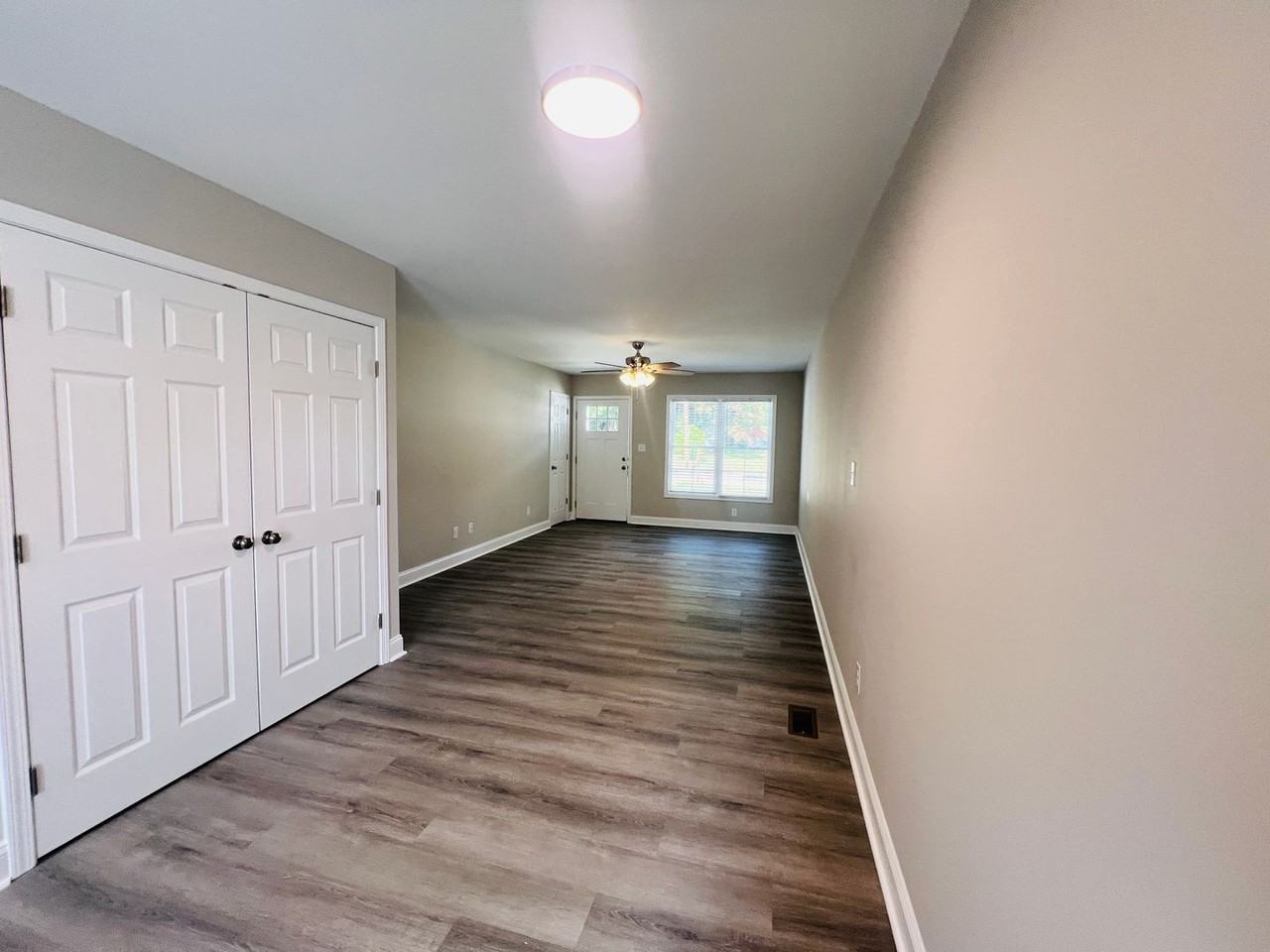519 N 1st Ave - Photo 3 of 10