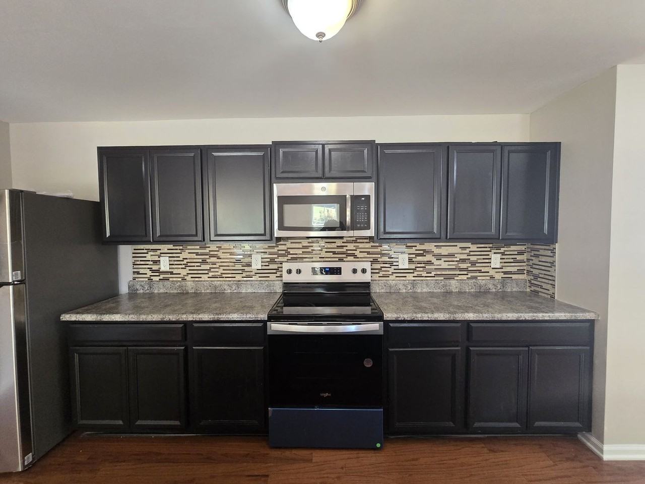 1728 Joseph Hewes Ct - Photo 2 of 19