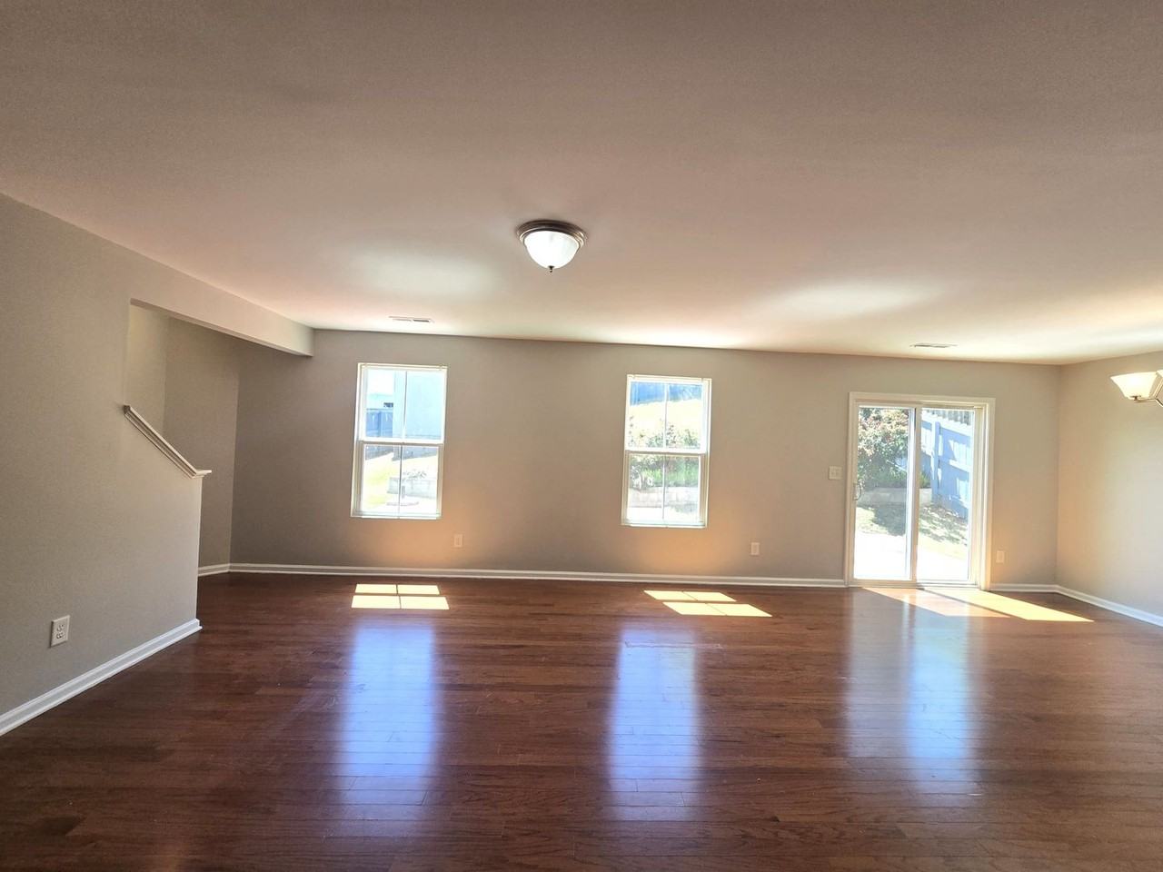 1728 Joseph Hewes Ct - Photo 6 of 19
