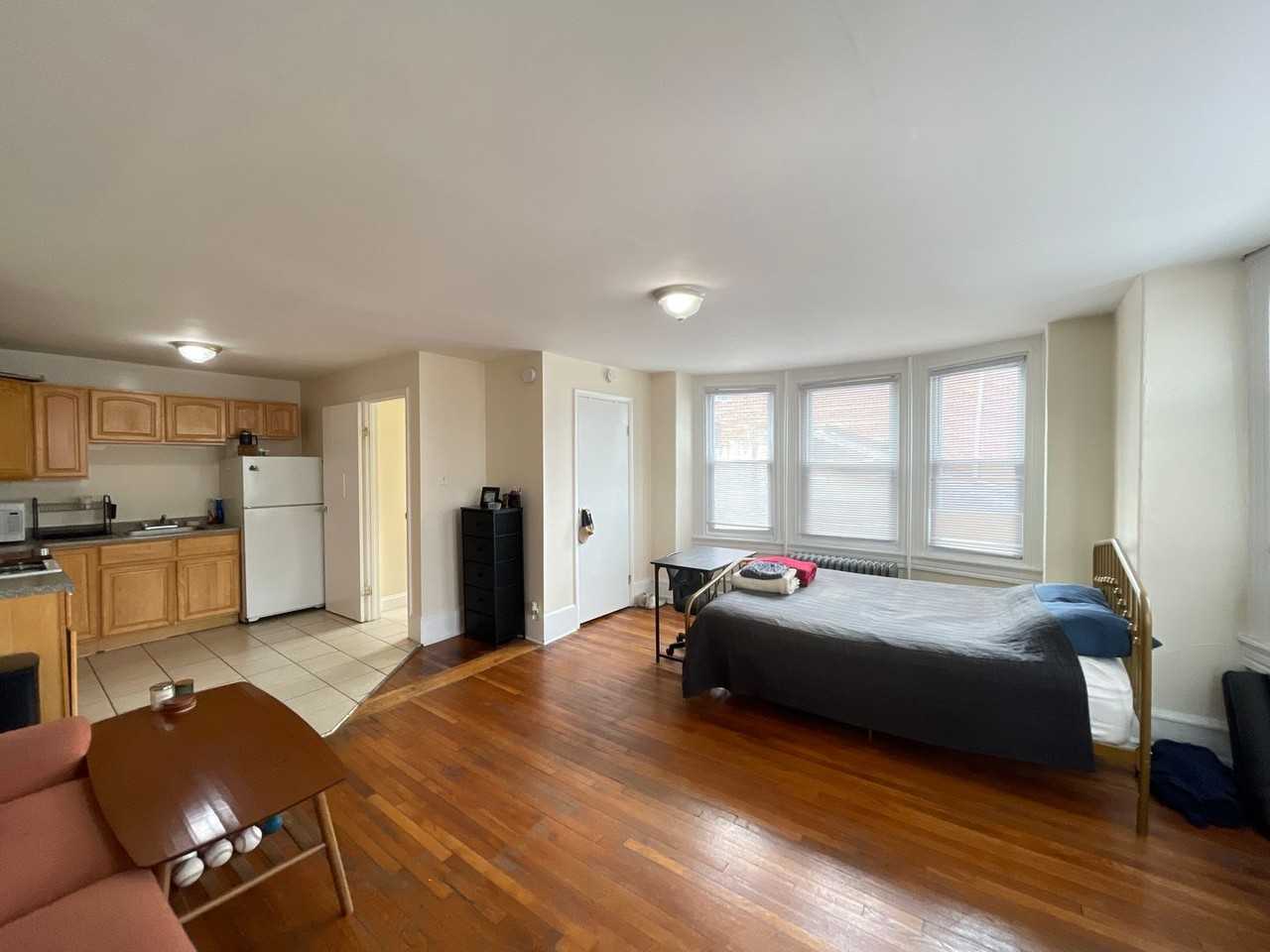 3312 Hamilton - Photo 3 of 29