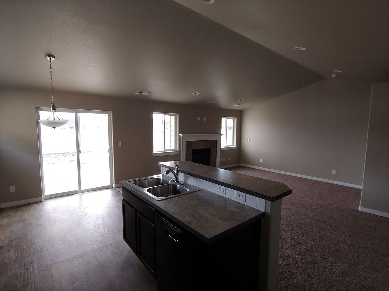 13094 N Loveland Way - Photo 2 of 17