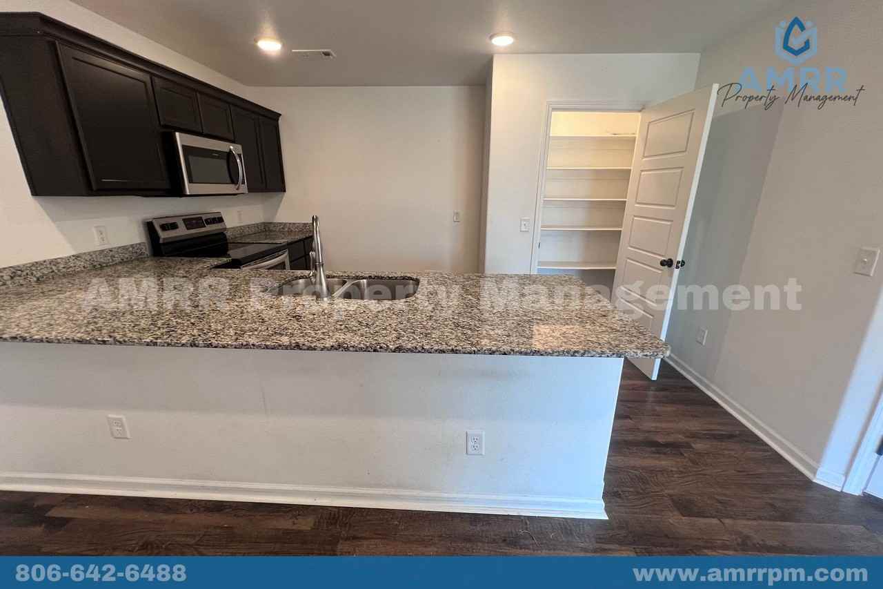 110 Anita Plz - Photo 4 of 19