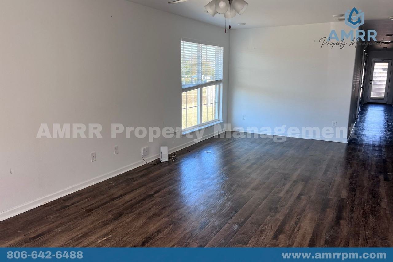 110 Anita Plz - Photo 7 of 19