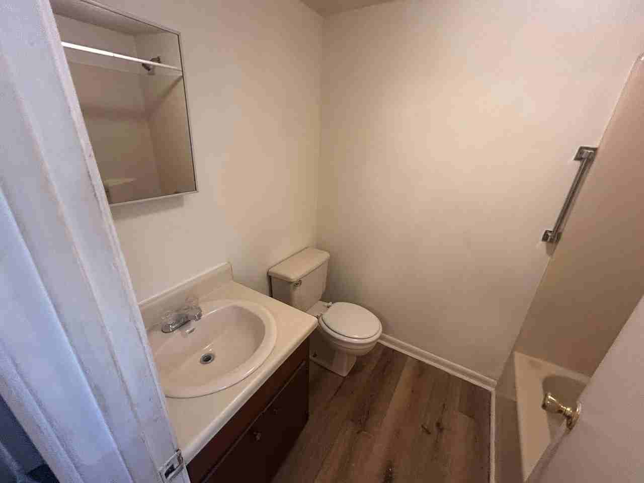 31 8th St Nw #9 - Photo 3 of 10