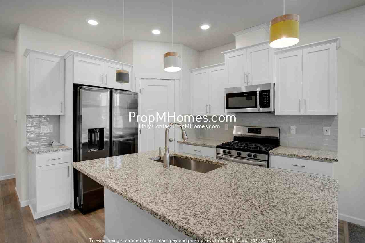 10709 Sw 72nd Ave - Photo 6 of 26