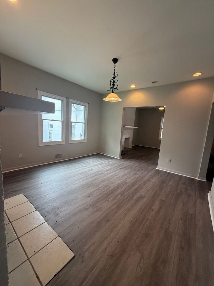 602 Division St - Photo 2 of 15