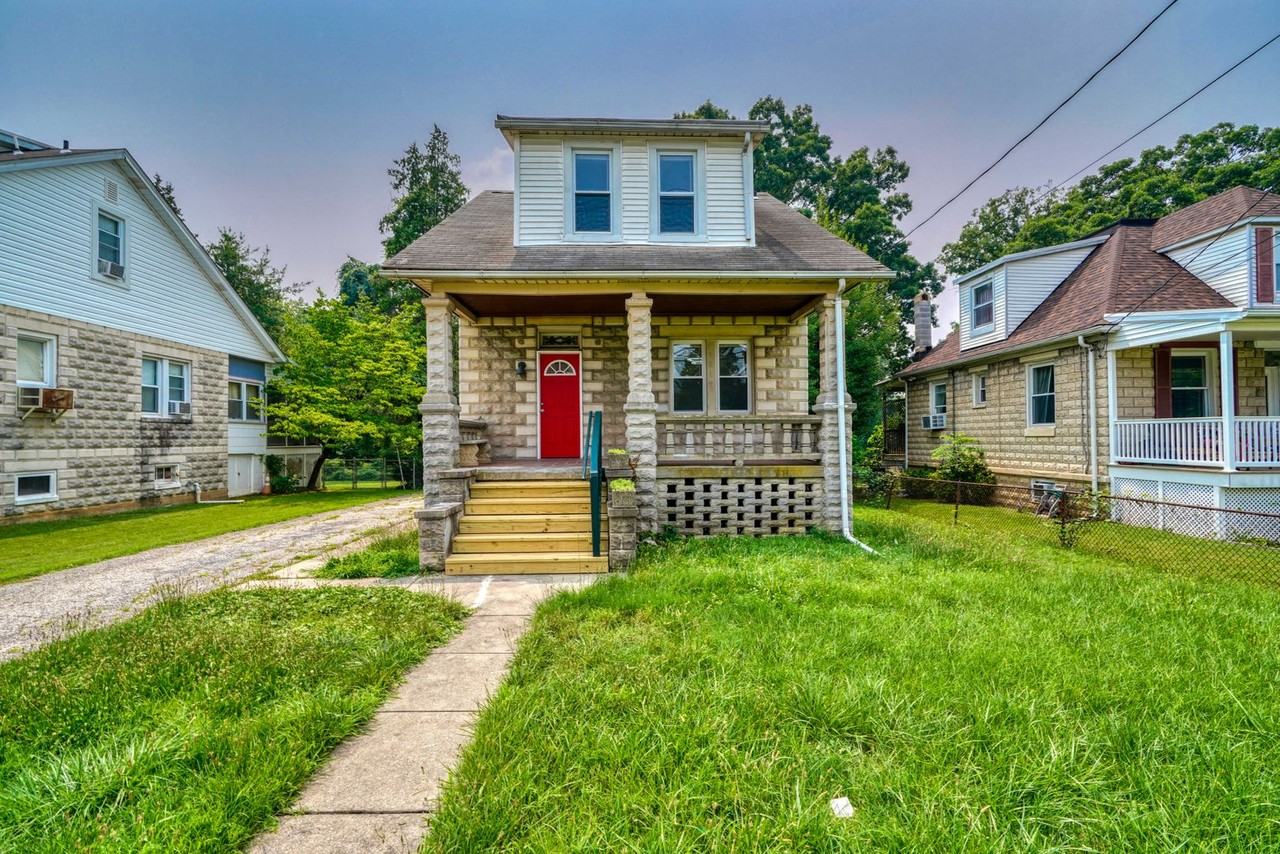 1219 Chesaco Ave - Photo 3 of 46