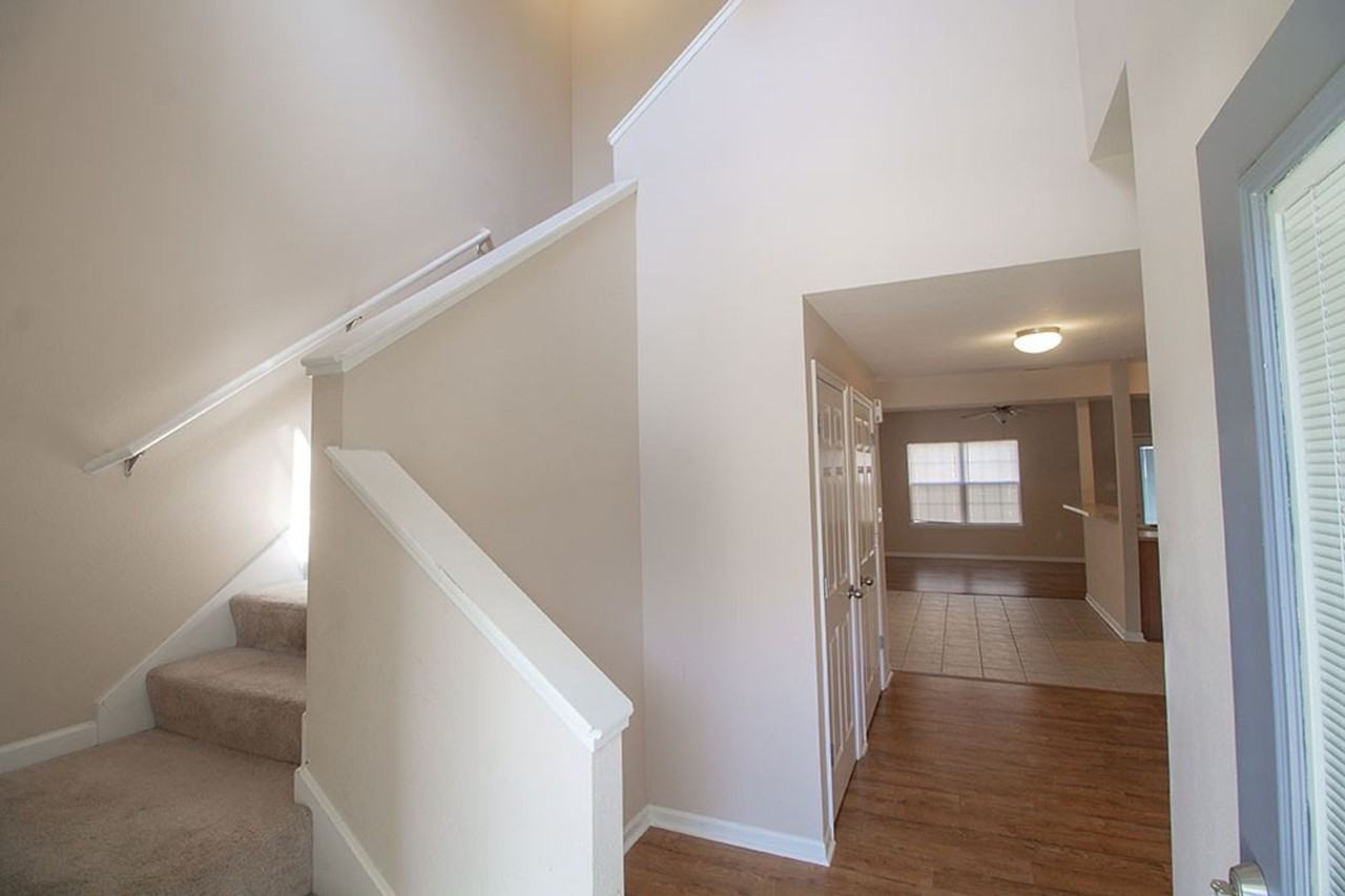 1927 Center St - Photo 2 of 42