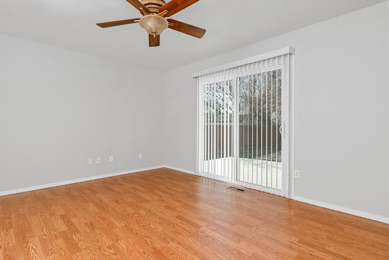 775 N Cygnus Pl - Photo 4 of 26