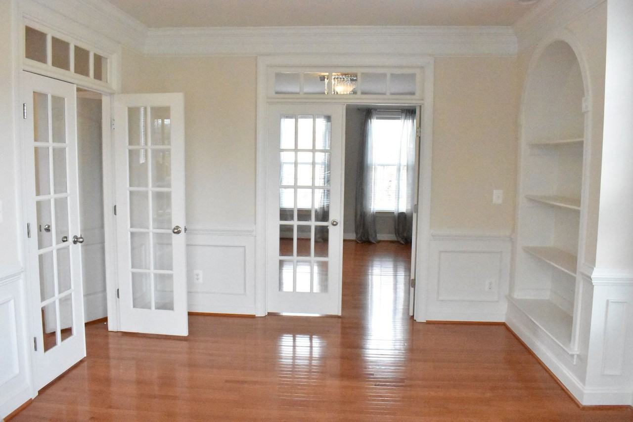 10621 Smith Pond Ln - Photo 6 of 50