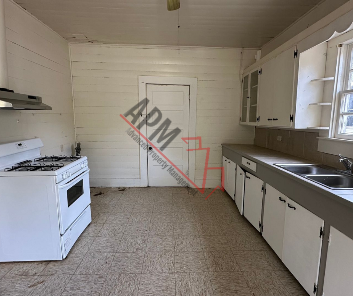 131 Highway 136 - Photo 2 of 8