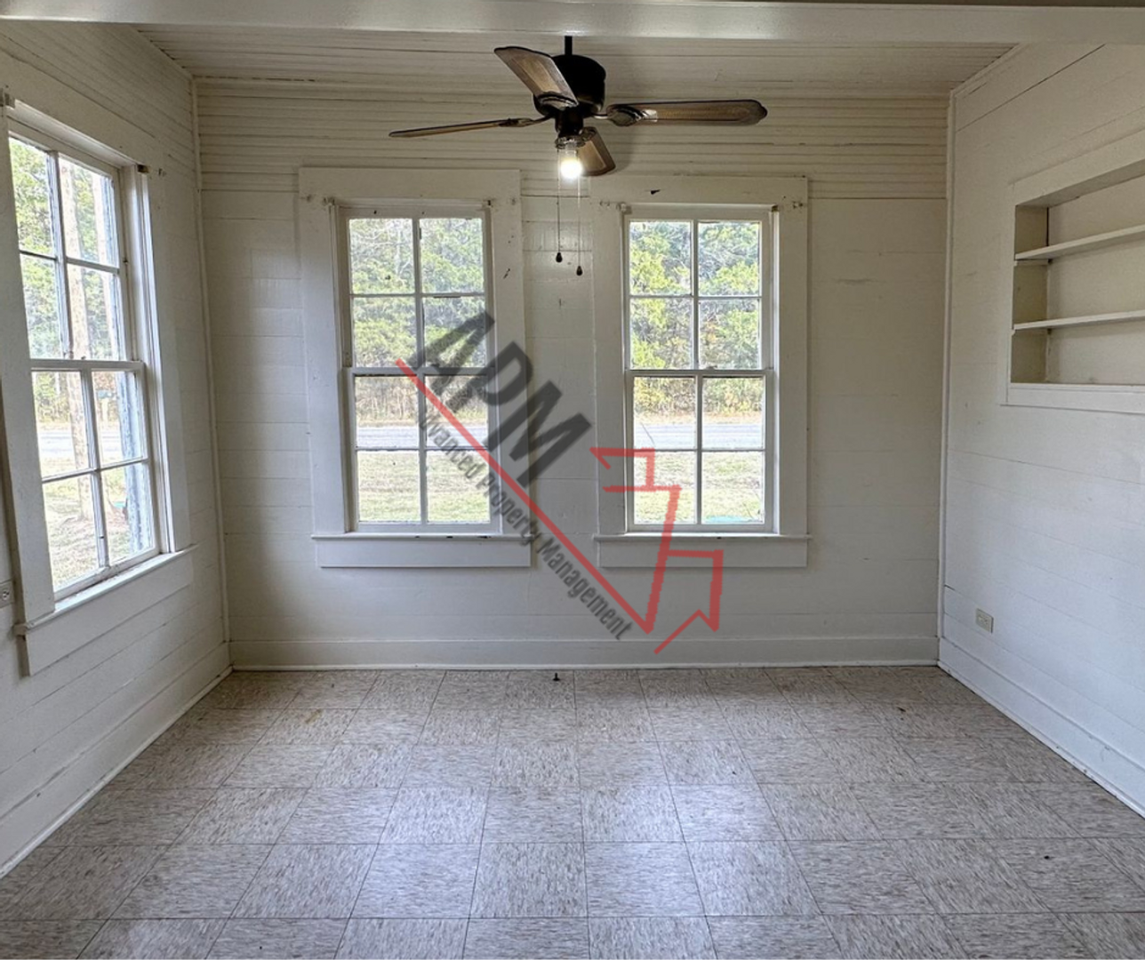 131 Highway 136 - Photo 4 of 8