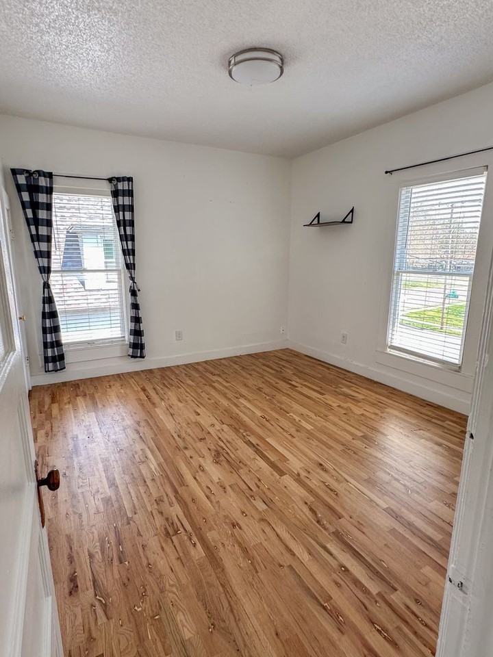 821 S Rivendale Ave #B - Photo 6 of 18