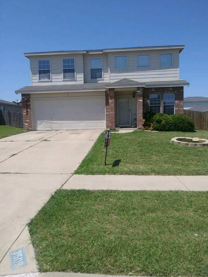 3509 Starfish Dr - Photo 2 of 10