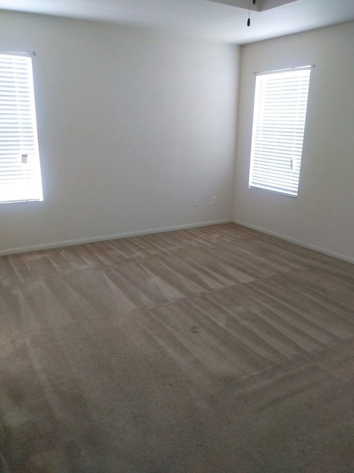 3509 Starfish Dr - Photo 4 of 10