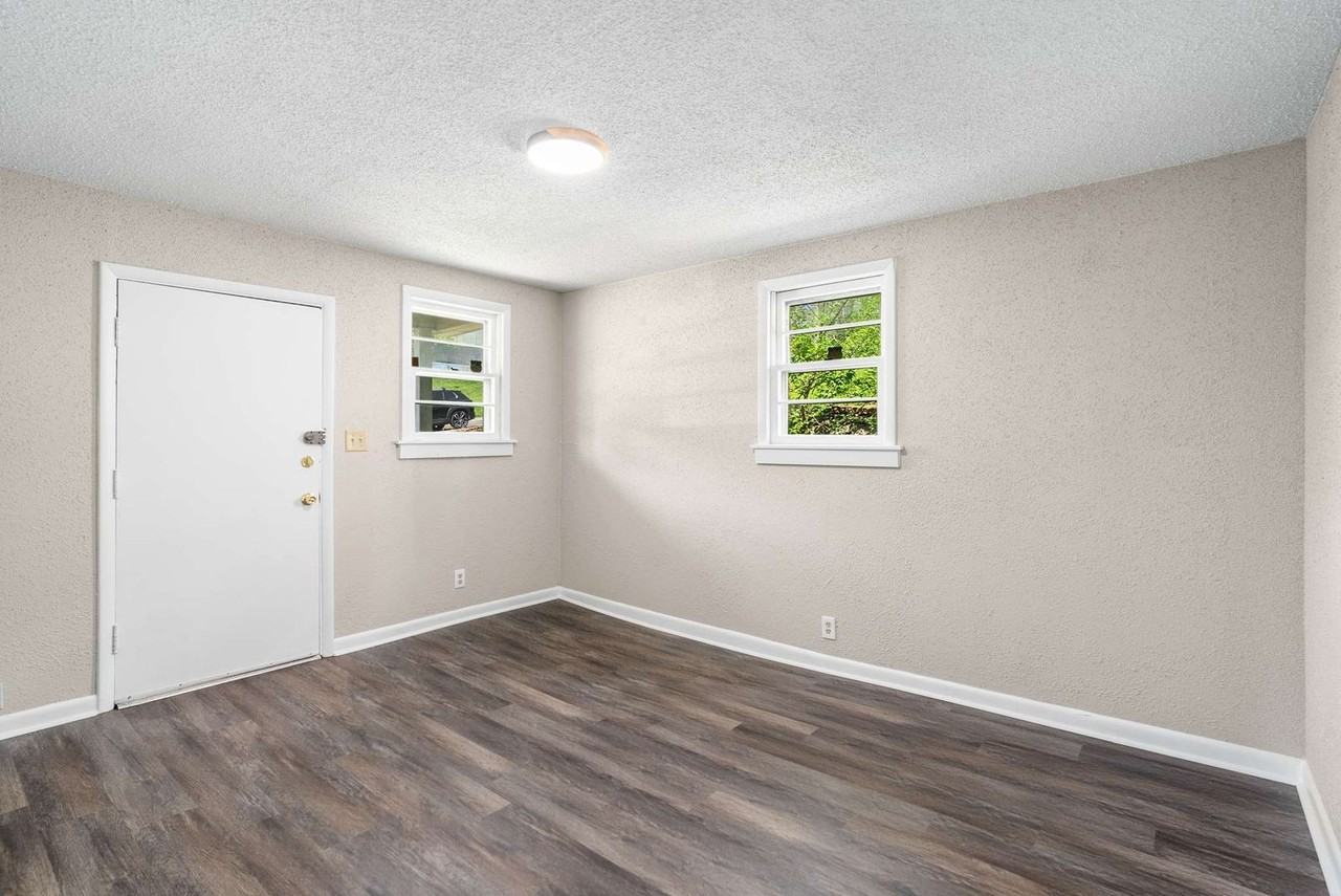 1909 Morena St - Photo 7 of 29