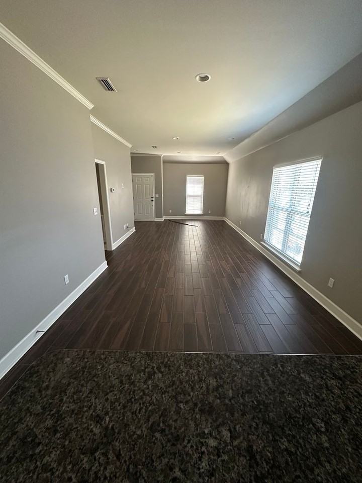 201 201 Martha Hall George Dr - Photo 4 of 14