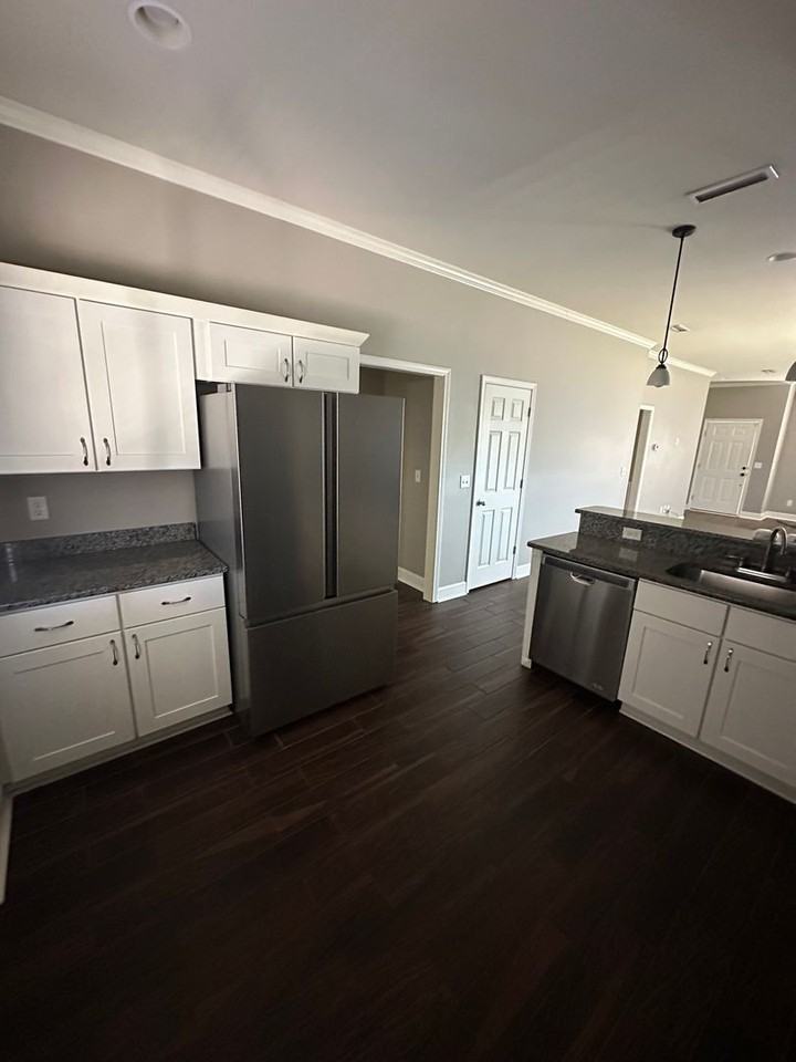 201 201 Martha Hall George Dr - Photo 5 of 14