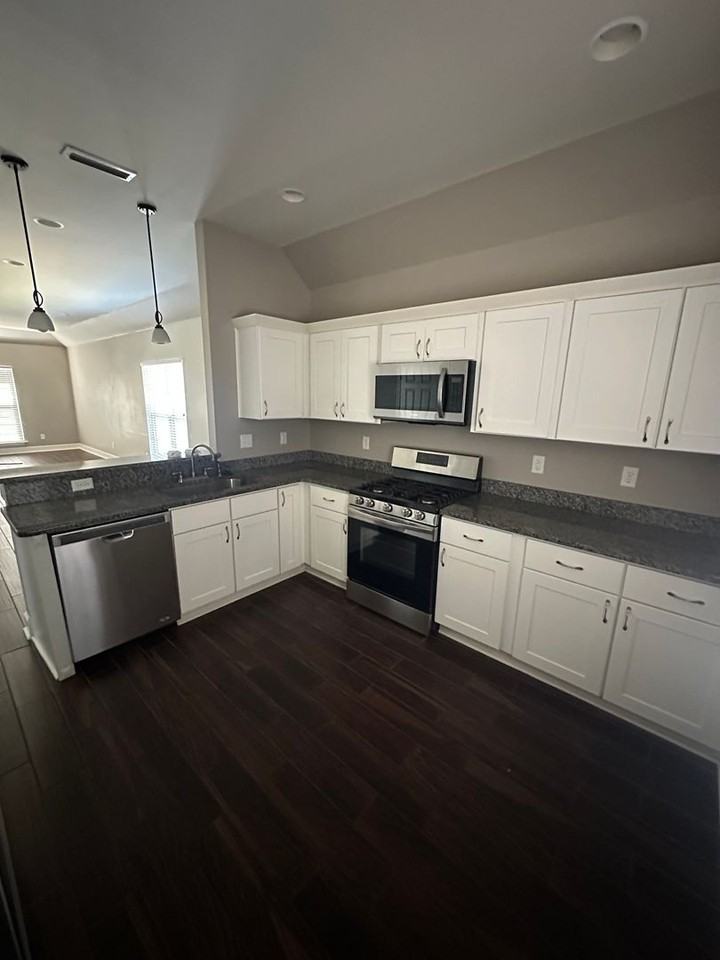 201 201 Martha Hall George Dr - Photo 6 of 14