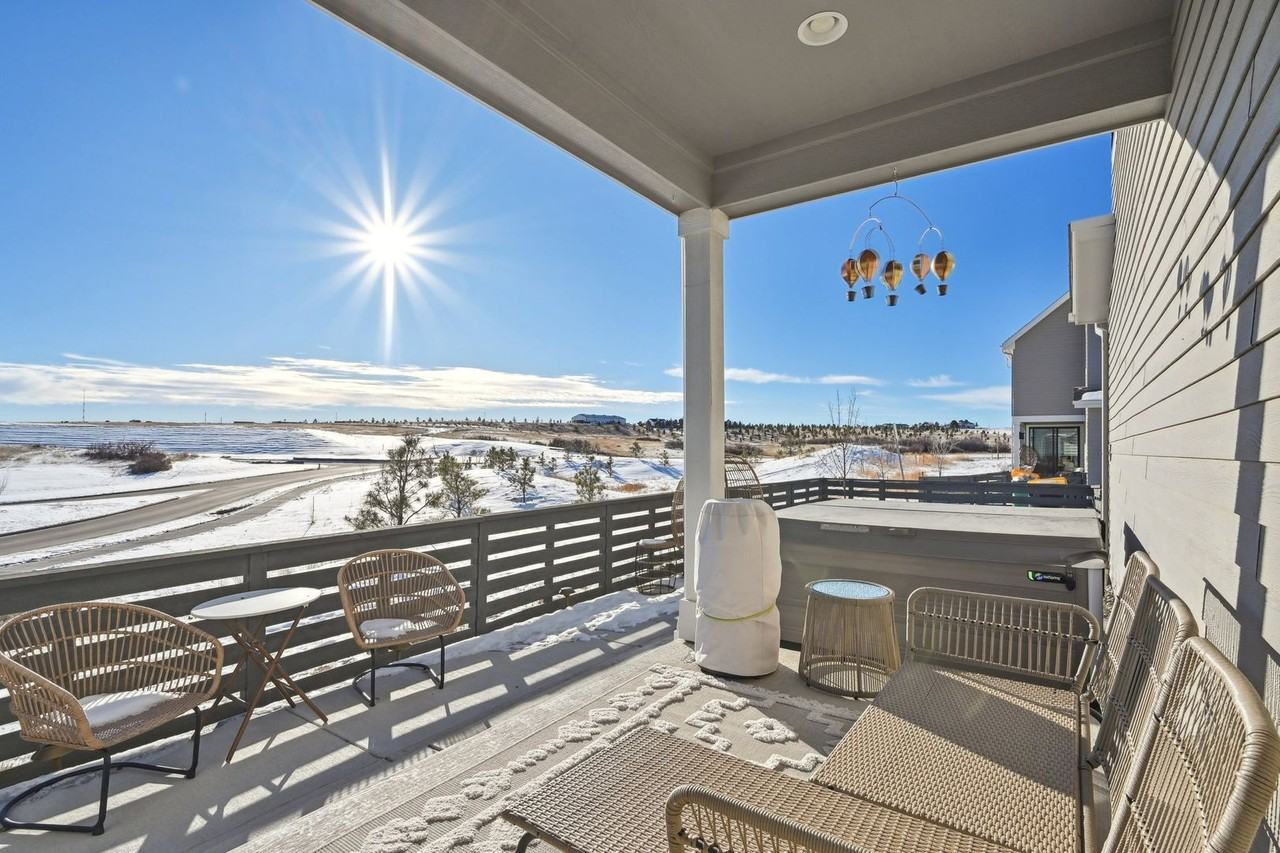 1745 Stable View Dr - Photo 3 of 26