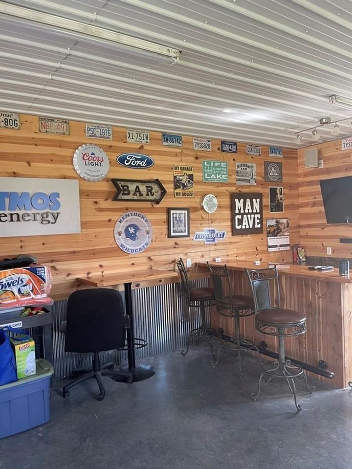 349 Raintree Dr - Photo 3 of 21